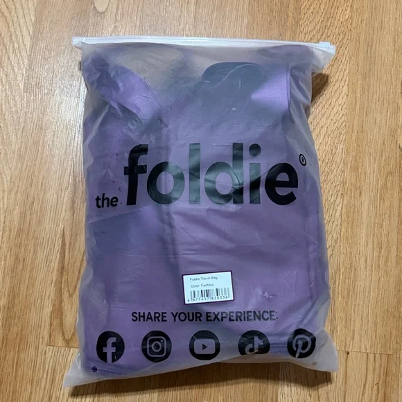Foldie Travel Bag- Purple - Picture 10 of 16